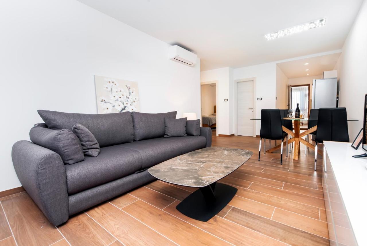 Apartments Sanja-New Renovated Rovinj Luaran gambar
