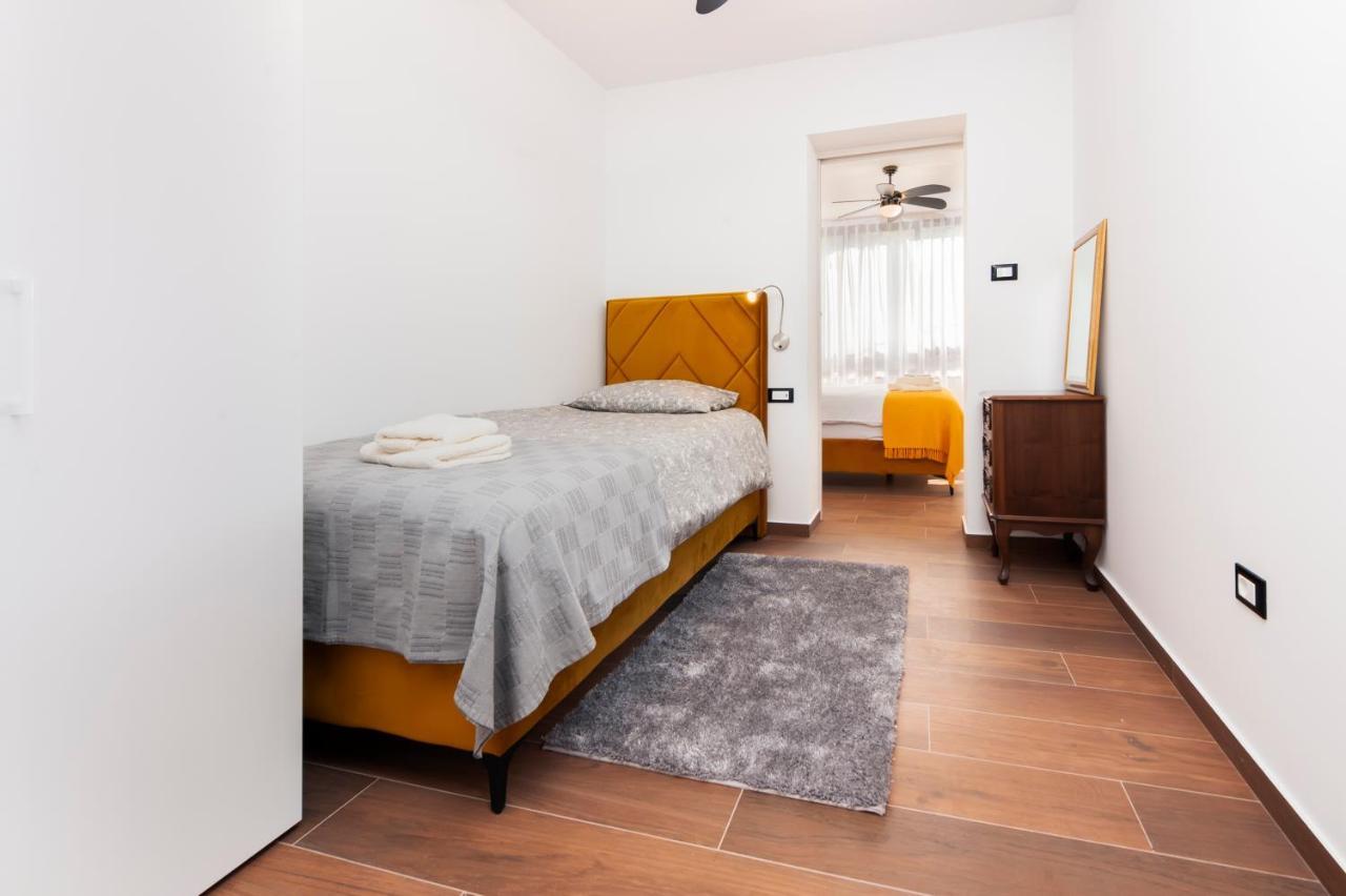 Apartments Sanja-New Renovated Rovinj Luaran gambar